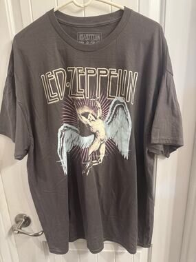 Led Zeppelin XXL Icarus Graphic Tee